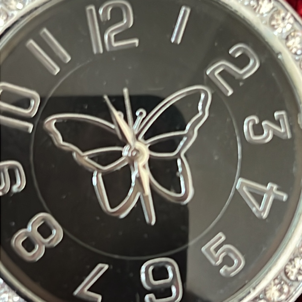 VINTAGE Silver Cuff Butterfly Watch With Rhinestones - Picture 4 of 6